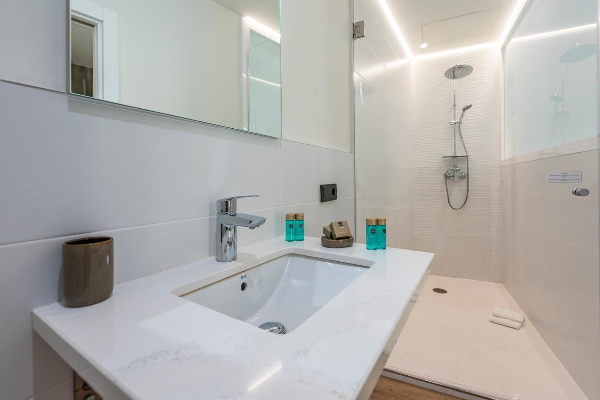 Pasaje Chinitas 1628 Apartment Malaga Bagian luar foto